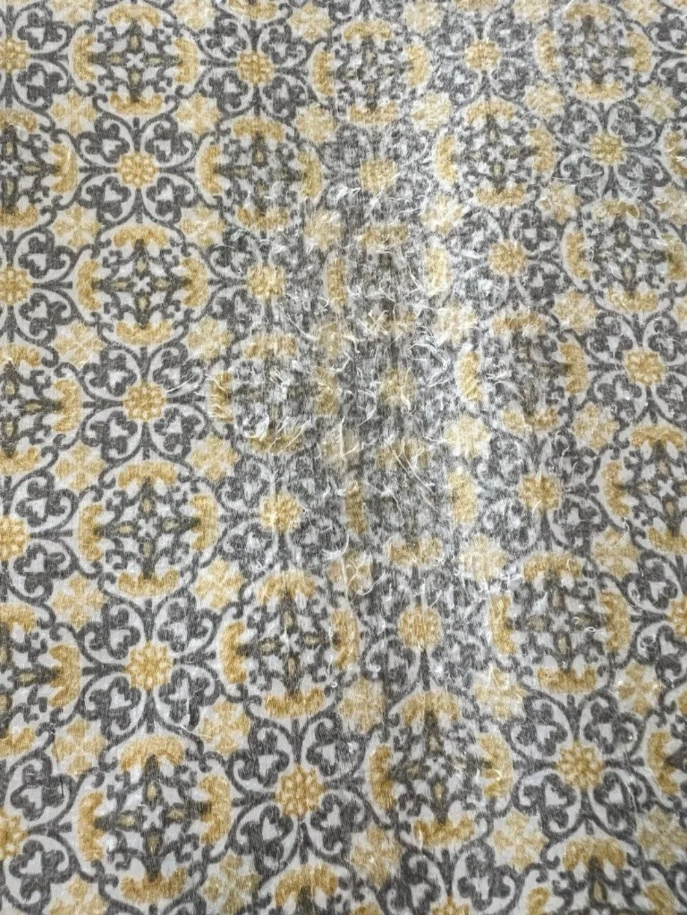 Gray & Yellow 2 pc Sheet Set QUEEN Flat + KING Pillowcase Quatrefoil 100% Cotton